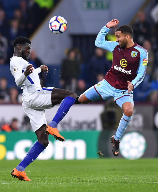 他凭借出色 他凭借出色