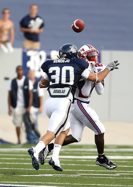 比賽中肩負 比賽中肩負