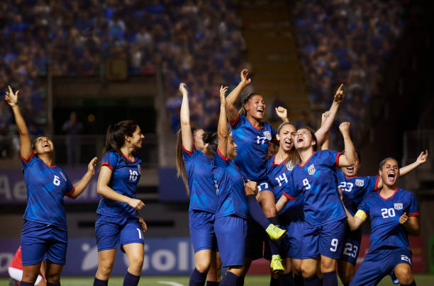 媒體肩負著 媒體肩負著